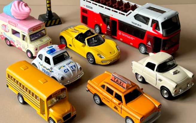 陈恒*  困境儿童 想要一个玩具